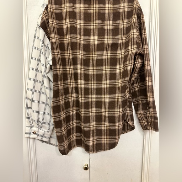 Two Pattern Plaid Blouse-Button Down - Picture 4 of 5